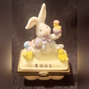 Cannon falls easter bunny hinged trinket box